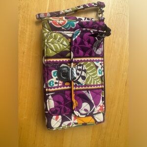 EUC Vera Bradley Wristlet w/ Built In Wallet